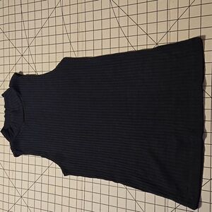 Sleeveless Mock Turtle Neck Top Medium: C